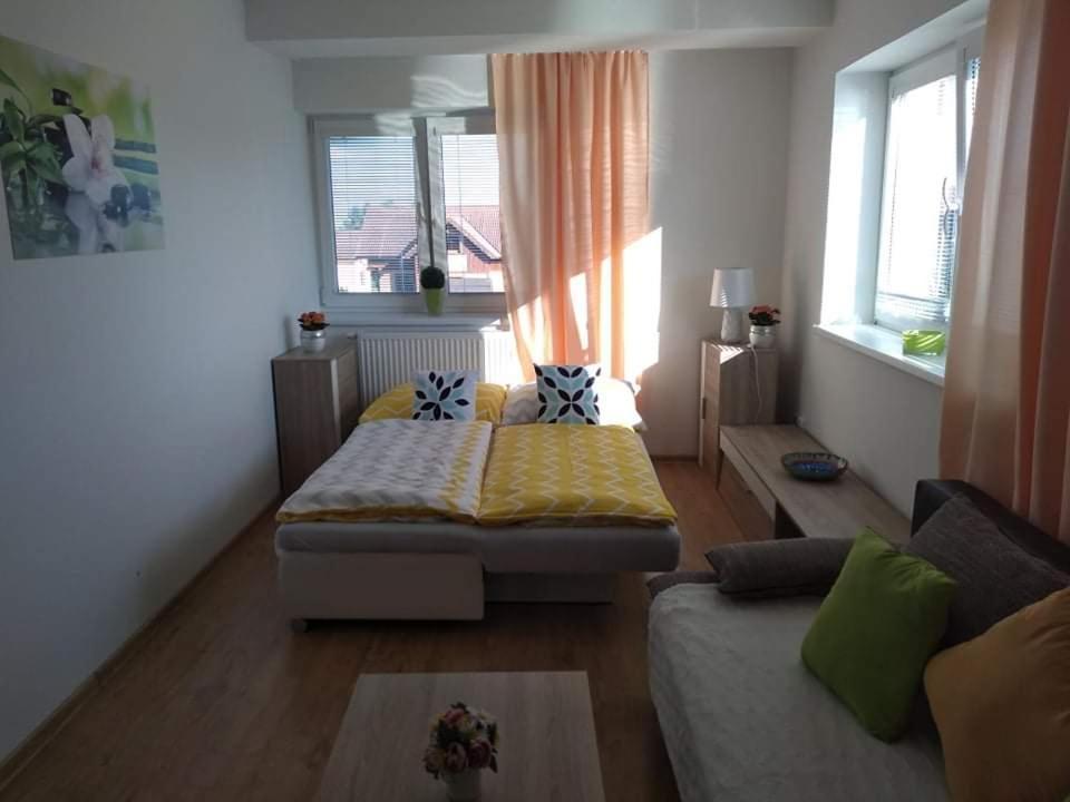 Apartman Naomi E12 Nova Lesna Luaran gambar