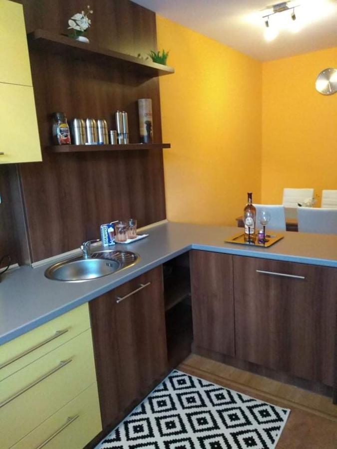 Apartman Naomi E12 Nova Lesna Luaran gambar