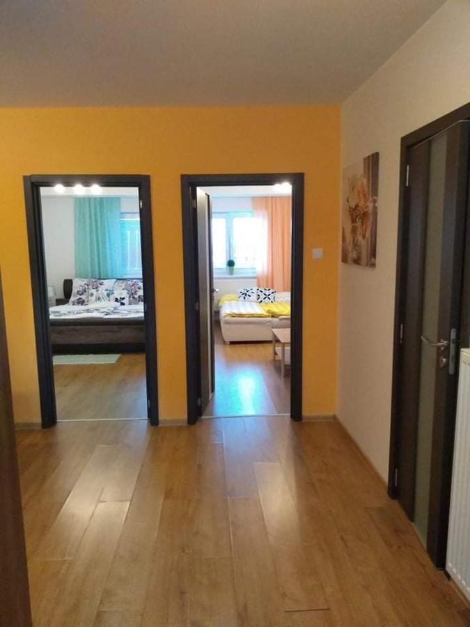 Apartman Naomi E12 Nova Lesna Luaran gambar